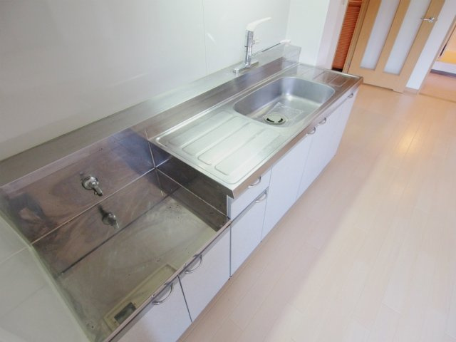 パークヒルズ6番館のキッチン