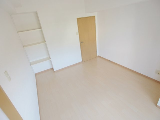 パークヒルズ6番館の子供部屋