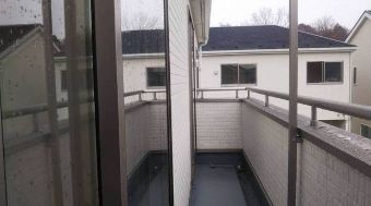 【バルコニー】