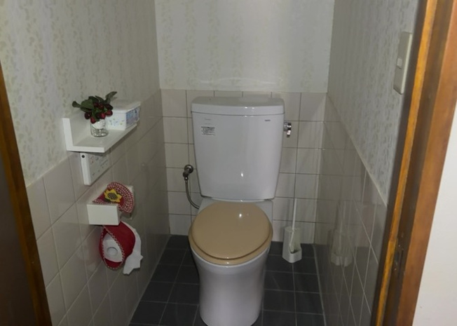 【トイレ】 | トイレは大きさや形、機能、抗菌性などが異なる多種多彩なタイプが各メーカーから出ています。それぞれに良さがあるため、事前にどういったタイプのトイレがいいのかをご家庭内で決めて、内見に行くといいでしょう。