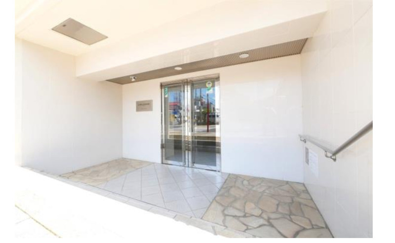 LINX LEGAMIのエントランス