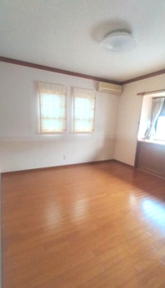 【洋室】 | 茂原市小林　平屋中古戸建 | 平成13年4月築 4LDK平屋建 敷地約167坪リビング約25帖 カーポート3台都市ガス 閑静な立地