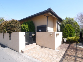 【外観】 | 茂原市小林　平屋中古戸建 | 平成13年4月築 4LDK平屋建 敷地約167坪リビング約25帖 カーポート3台都市ガス 閑静な立地