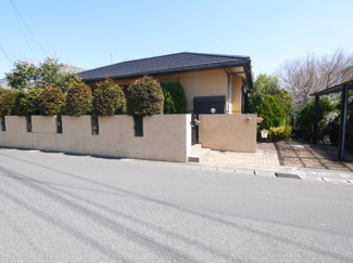 【外観】 | 茂原市小林　平屋中古戸建 | 平成13年4月築 4LDK平屋建 敷地約167坪リビング約25帖 カーポート3台都市ガス 閑静な立地