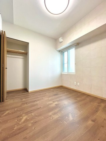 住友リーベスト北6条の洋室