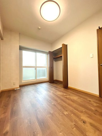 住友リーベスト北6条の洋室