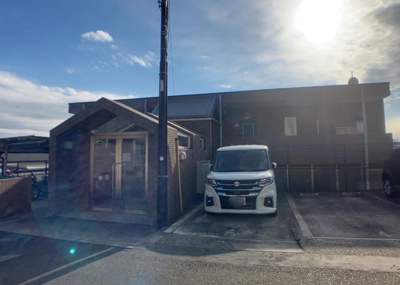 【その他共用部分】 | Ｙライフ・ハーモニー玉川学園 | 共用部分は、一棟の建物に住む区分所有者全員が共同で所有するとし、共用部分の管理、補修などは、区分所有者で形成される管理組合が行います。個人の判断で勝手に変更することはできませんので覚えておきましょう。