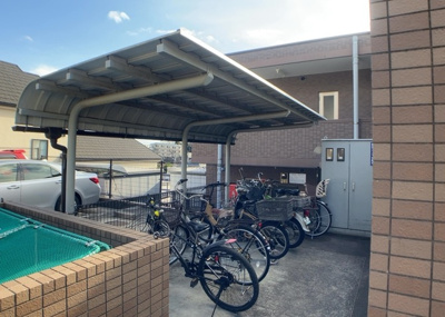 【外観】 | Ｙライフ・ハーモニー玉川学園 | 隣家の土地はどうなっているのか、生活利便施設が近くにあるのか、学校まで近いかなど、お客様のライフスタイルにあわせたイメージが重要です。また、近くにあると困る施設が近くにないかも確認するといいでしょう。