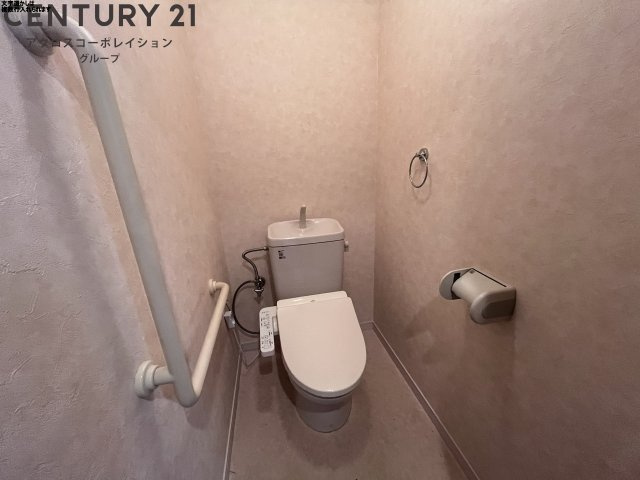 シンプルで使いやすいトイレです！