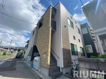 アリー小菅の画像