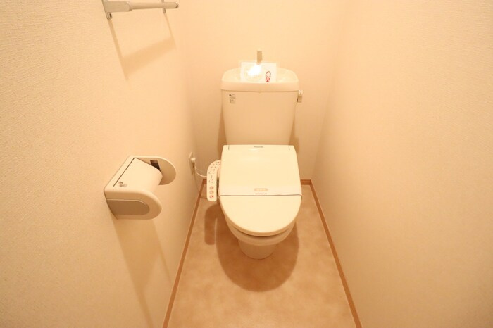 リシアンサス・ガーデン ABCDEFのトイレ|温水洗浄暖房便座