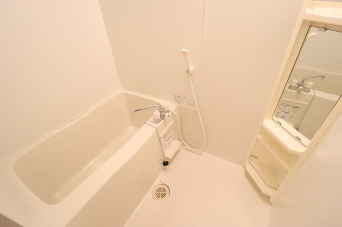 カトルセゾン Ｂの浴室|浴室