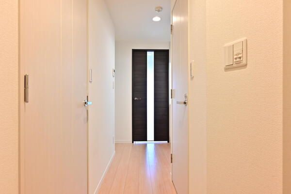 Rising place錦糸町三番館の玄関