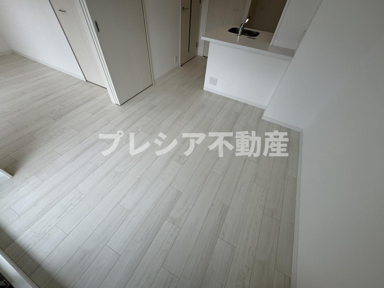ＣＯＤＥ西宮甲子園口の居間・リビング