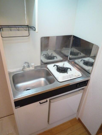 中野区大和町３丁目の賃貸マンションのキッチン