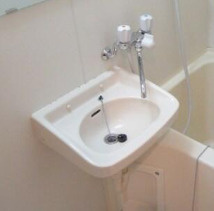 中野区大和町３丁目の賃貸マンションの洗面所