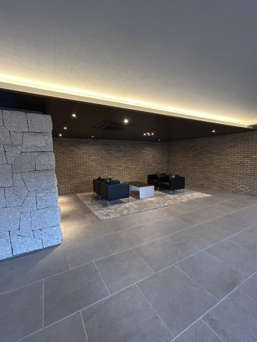 ウェリス南持田緑彩苑のエントランス