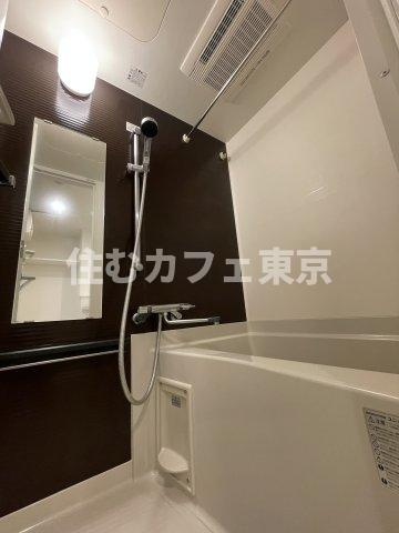 レジディア国立の浴室|鏡のある浴室です※別部屋写真