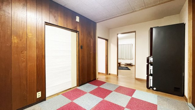 下助任町１丁目10-20の居間・リビング