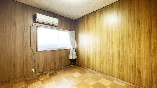 下助任町１丁目10-20の居間・リビング