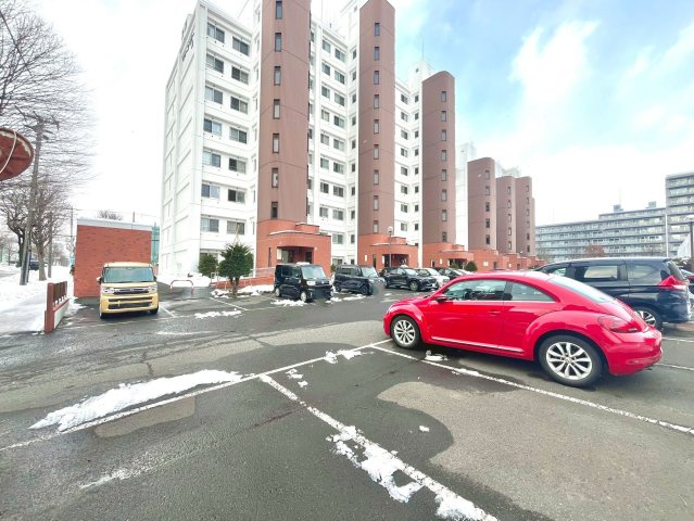 クリーンリバー桑園の駐車場