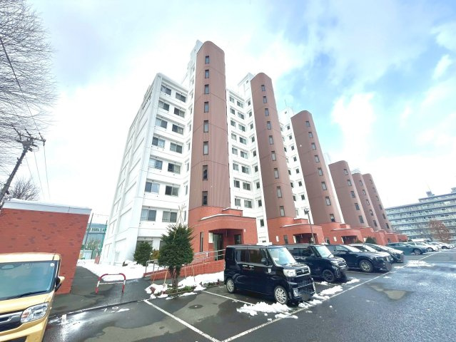 クリーンリバー桑園の外観