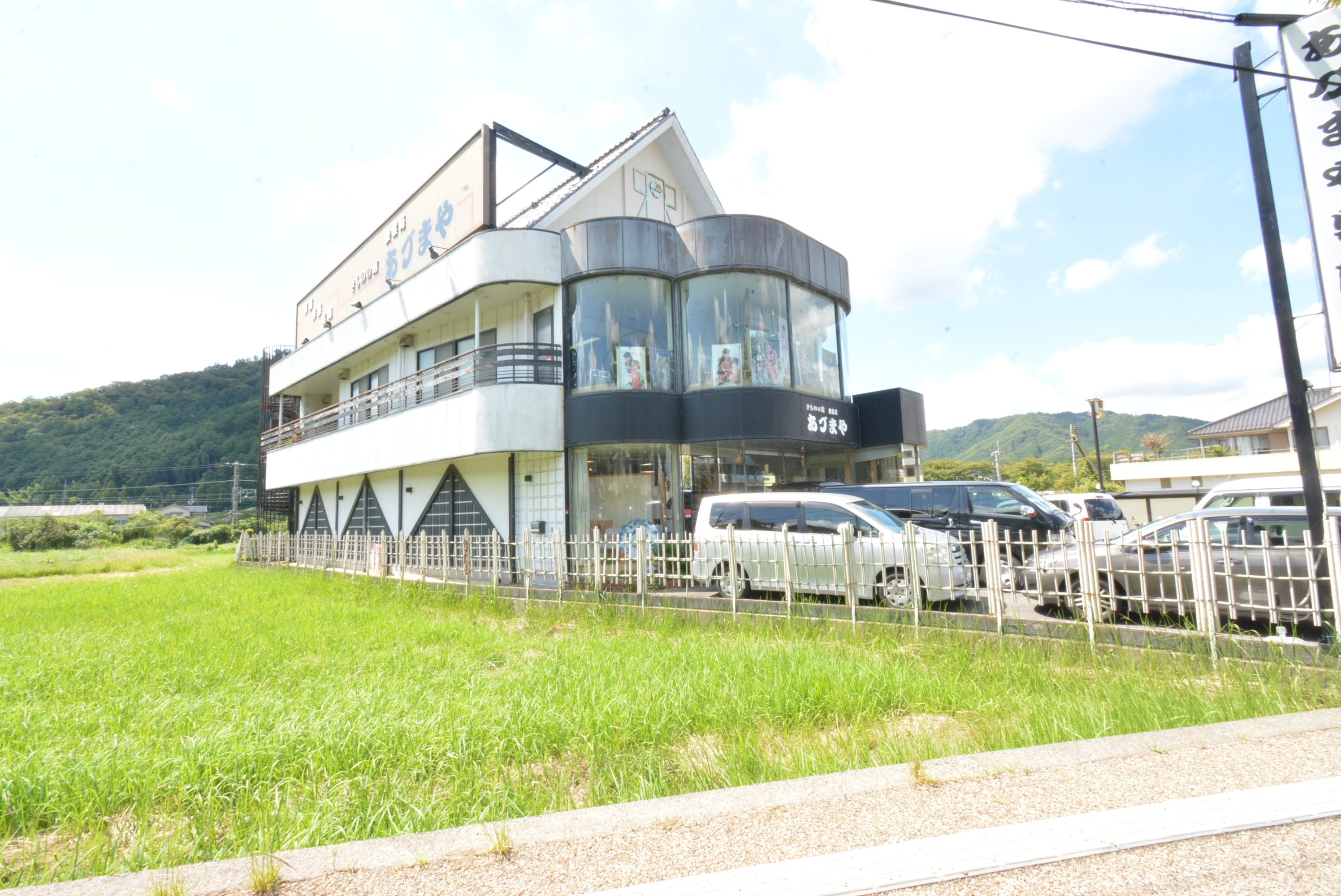 丹波市柏原町柏原の店付住宅の外観