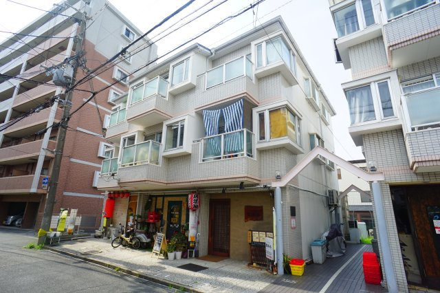 奈良市法華寺町の賃貸マンションの外観