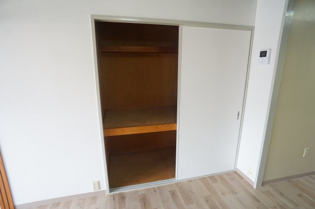 奈良市法華寺町の賃貸マンションの収納