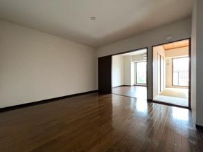 【居間・リビング】