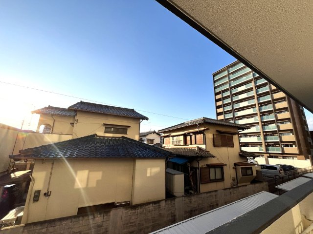 JGMシュリアン周船寺弐番館の展望|天気がいい日はよく洗濯物が乾きそうです♪