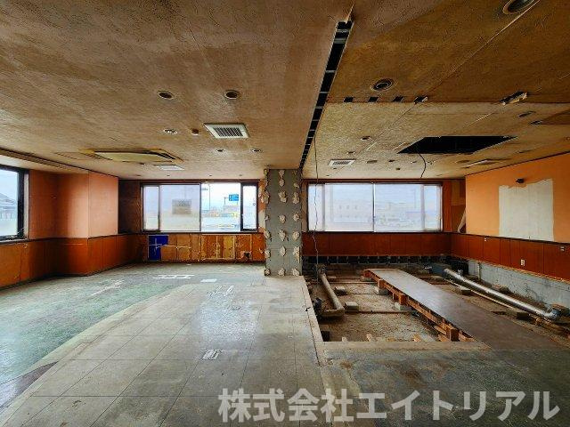 センチュリー太子の内装