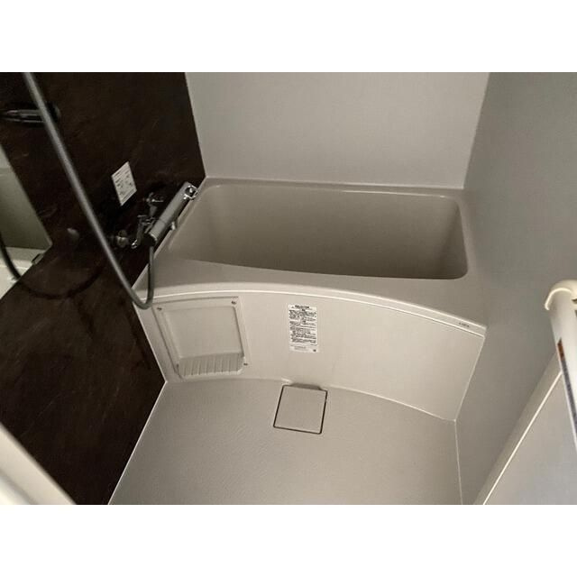 ルナーリアの浴室