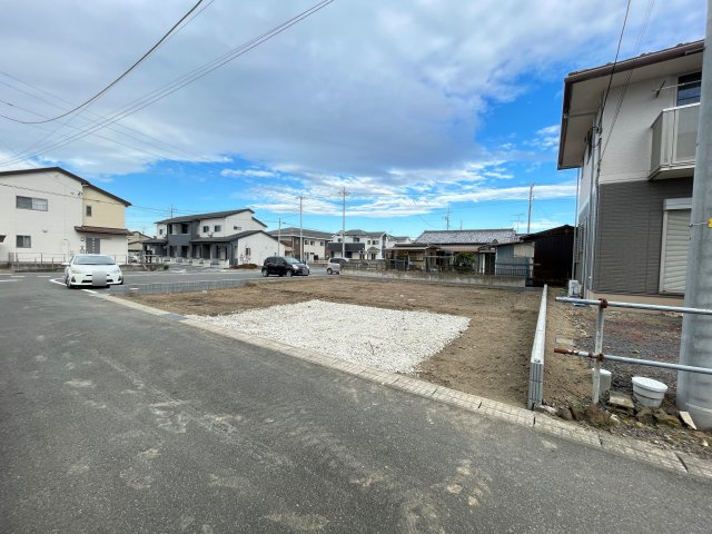 新築戸建・新築建売　太田市亀岡町2期　尾島小・尾島中の前面道路含む現地写真