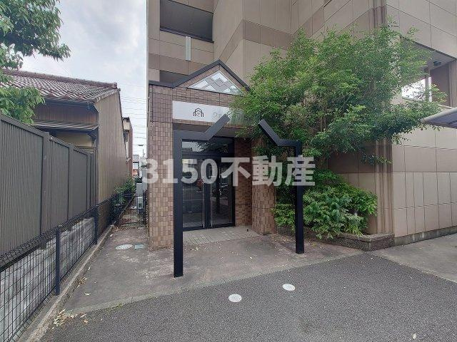 ヴァンベール加納のエントランス