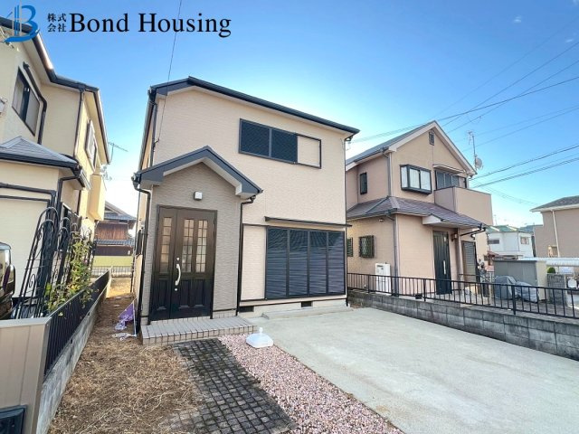 お車３台駐車可・小中学校約10分圏内　玉津町出合　築26年の前面道路含む現地写真