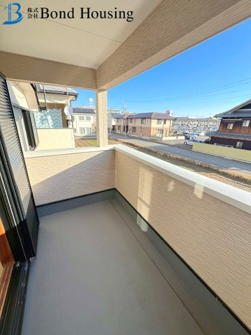 お車３台駐車可・小中学校約10分圏内　玉津町出合　築26年のバルコニー