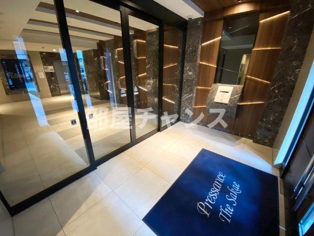 プレサンス THE 栄のエントランス