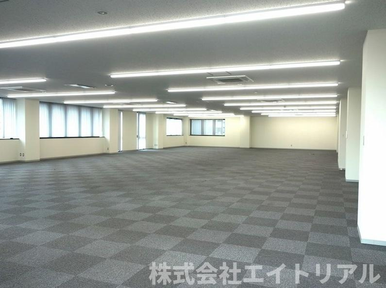 ツインパークビルの内装