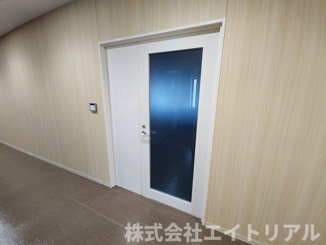 ツインパークビルの内装