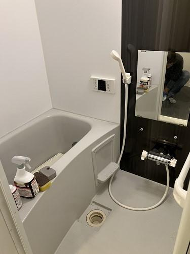 アオアクア稲上町の浴室