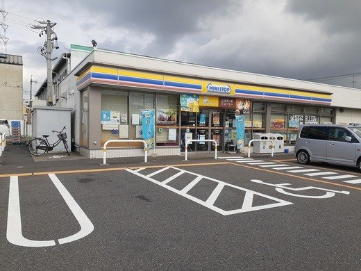 Ｍａｋａｐｕ’ｕ　Ⅰの周辺|ミニストップ 岐阜西川手店まで700m