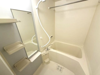 【浴室】 | キャプリコートＢ | コンパクトで使いやすいお風呂です