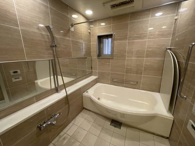 Brillia平尾浄水の浴室