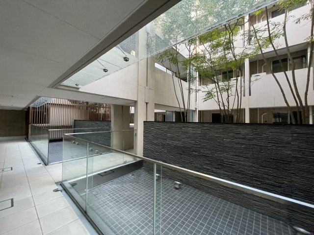 Brillia平尾浄水のエントランス