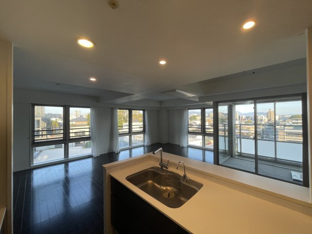 Brillia平尾浄水の居間・リビング