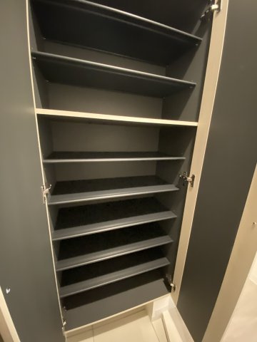 ＪＵ　ＴＯＷＥＲ　ＦＲＯＮＴ　北斎Ｓｔの収納