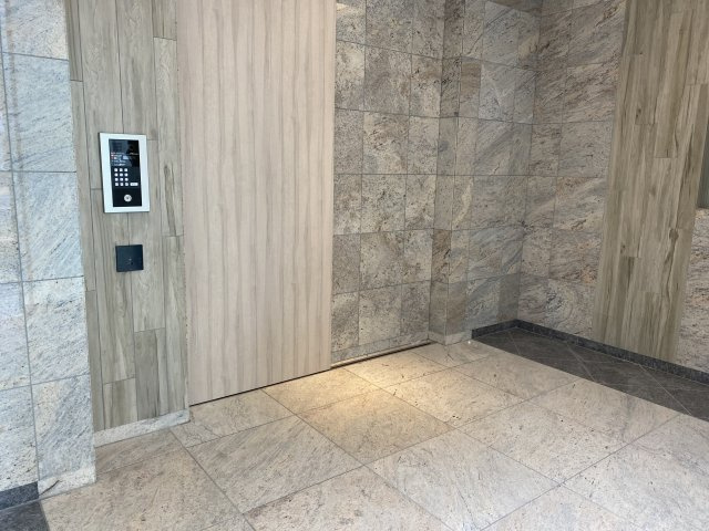 ＪＵ　ＴＯＷＥＲ　ＦＲＯＮＴ　北斎Ｓｔのエントランス