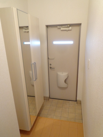 【玄関】
