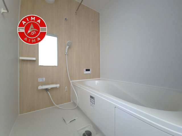 福岡市南区弥永2丁目第3-2棟（1号棟）の浴室|1日の疲れを癒してくれる広々バスルーム。雨の日のお洗濯にも大活躍な浴室乾燥機付です！